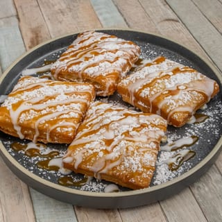 4 pc Beignet